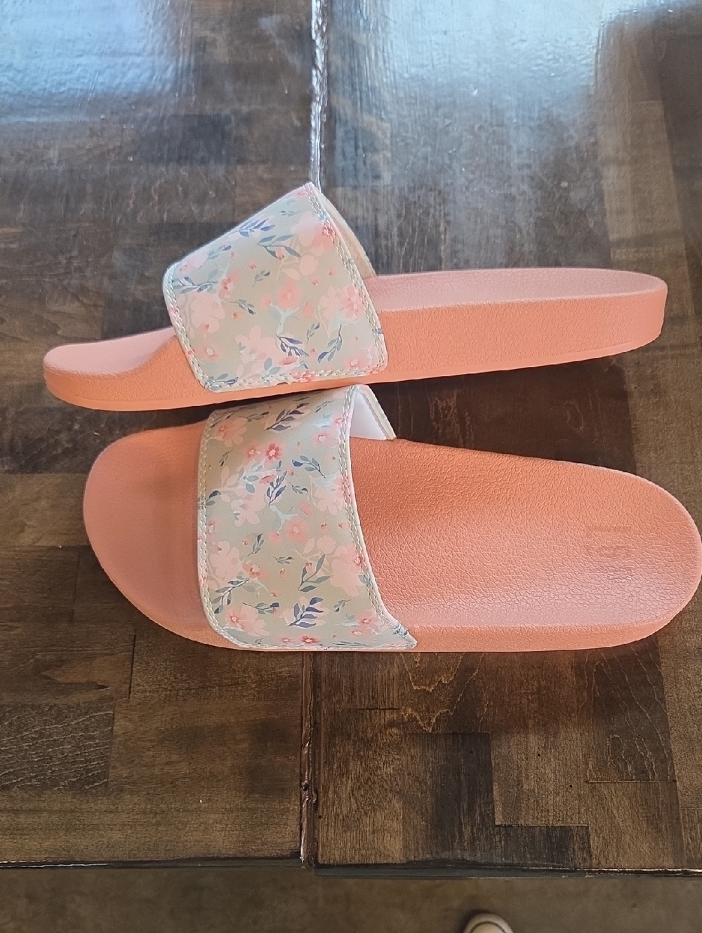 Size 12 Women's L&P Apparel NEW Floral Strap Pink Sandals